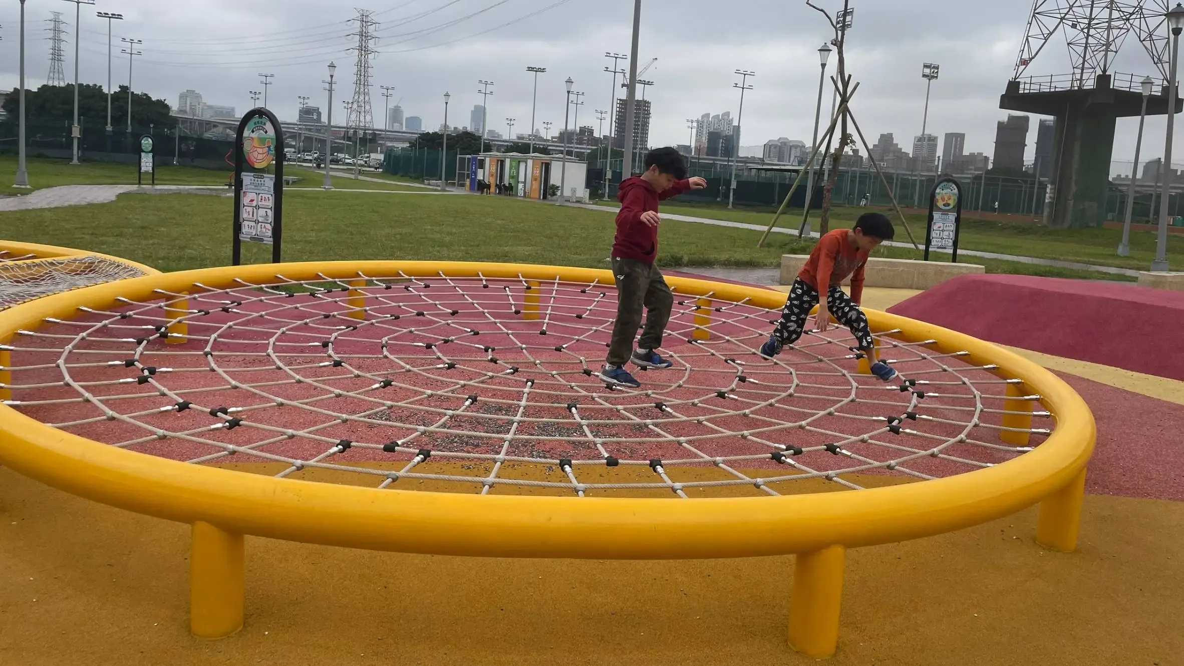 雙園河濱兒童遊戲場 2