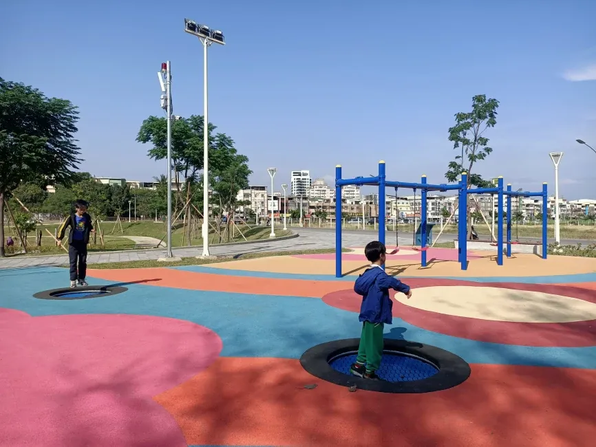 大寮區公10果協公園